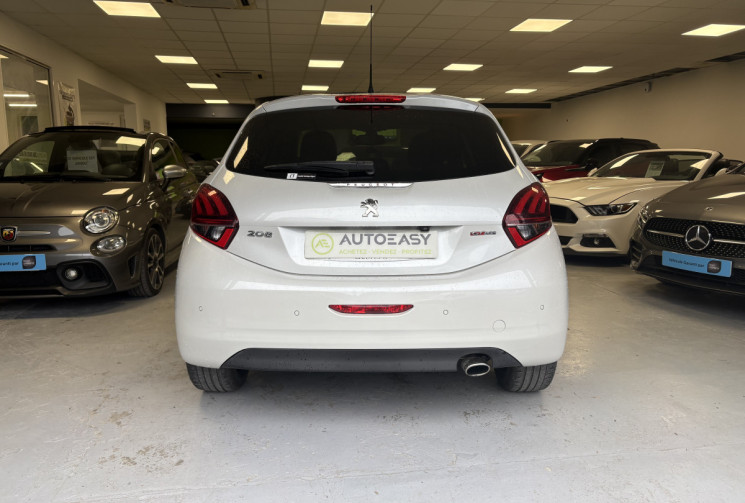 Peugeot 208 GT LINE 110ch BOITE AUTOMATIQUE !!!