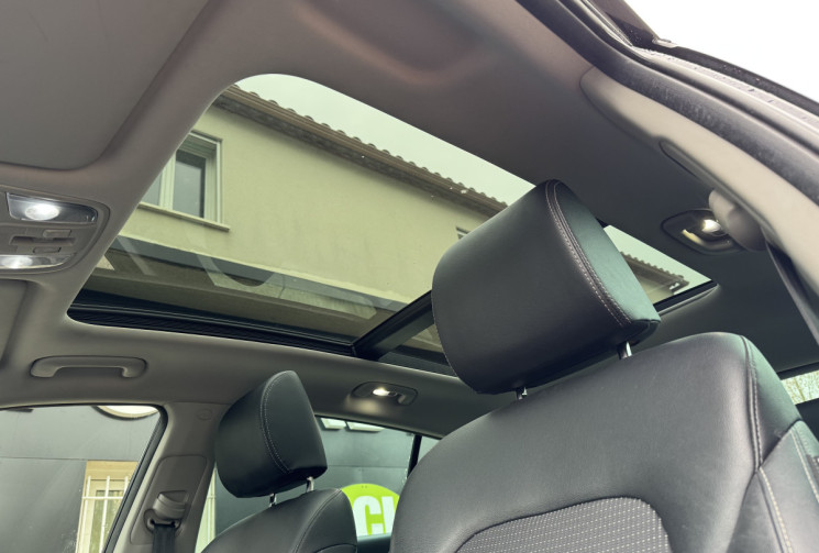 Kia Sportage Black Edition 1.6 CRDi MHEV 136 ch DCT7 / Toit ouvrant pano / Garantie 09/2028 / TVA 