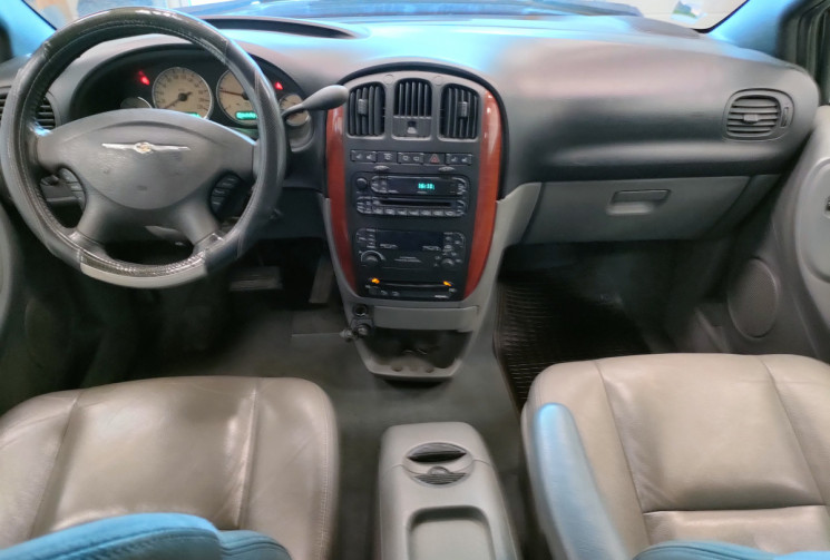Chrysler Voyager IV Phase 2 2.8 CRD 16V 150ch LX  Vente à pro ou sans garanties 