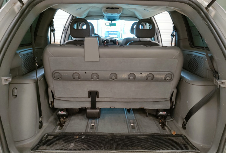 Chrysler Voyager IV Phase 2 2.8 CRD 16V 150ch LX  Vente à pro ou sans garanties 