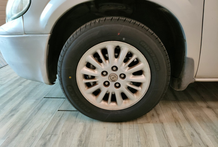 Chrysler Voyager IV Phase 2 2.8 CRD 16V 150ch LX  Vente à pro ou sans garanties 