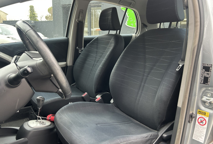 Toyota Yaris 2 5 portes 1.3 VVTi 87 Luna pack / Entretien complet / Climatisation