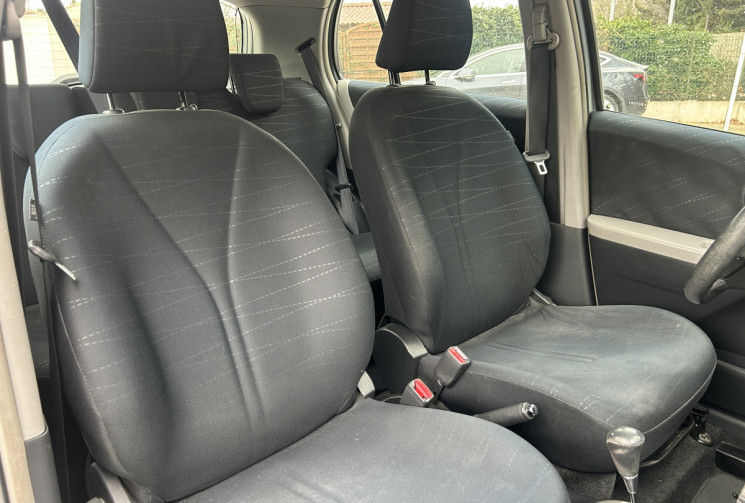 Toyota Yaris 2 5 portes 1.3 VVTi 87 Luna pack / Entretien complet / Climatisation