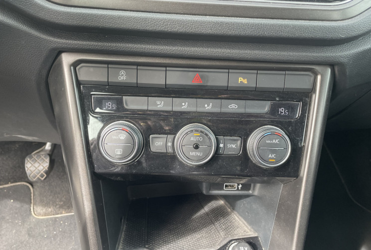 Volkswagen T-Roc 1.0 TSI 12V 115 LOUNGE  * Français / Apple CarPlay / GPS  / 1ere Main