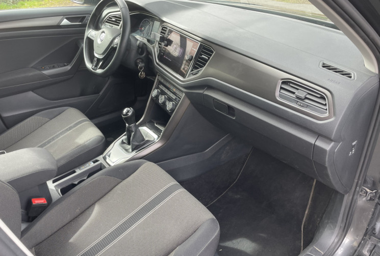 Volkswagen T-Roc 1.0 TSI 12V 115 LOUNGE  * Français / Apple CarPlay / GPS  / 1ere Main