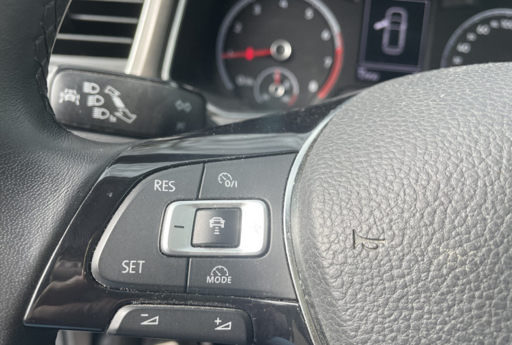 Volkswagen T-Roc 1.0 TSI 12V 115 LOUNGE  * Français / Apple CarPlay / GPS  / 1ere Main