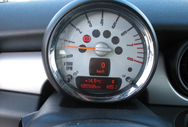 Mini CLUBMAN R55 1.6i 120 COOPER