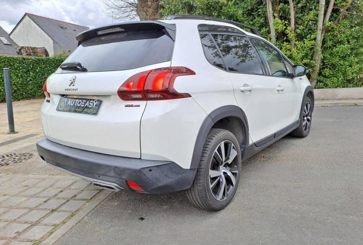 Peugeot 2008 BlueHDi 120 EAT6 GT line Toit pano / android Auto