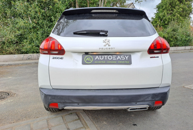 Peugeot 2008 BlueHDi 120 EAT6 GT line Toit pano / android Auto