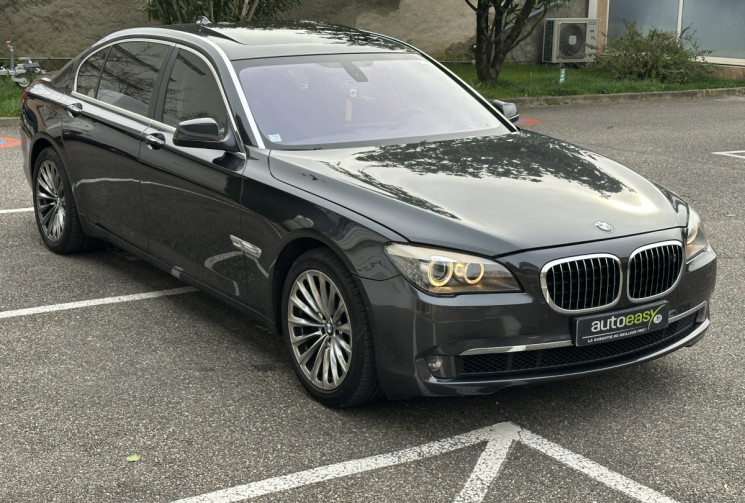 BMW SERIE 7 750Li 407 ch / Entretien à jour - Suivi BMW / Crit air 1