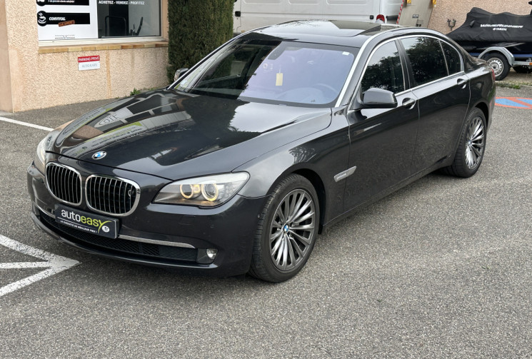 BMW SERIE 7 750Li 407 ch / Entretien à jour - Suivi BMW / Crit air 1