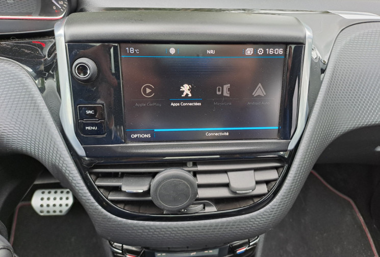 Peugeot 2008 BlueHDi 120 EAT6 GT line Toit pano / android Auto