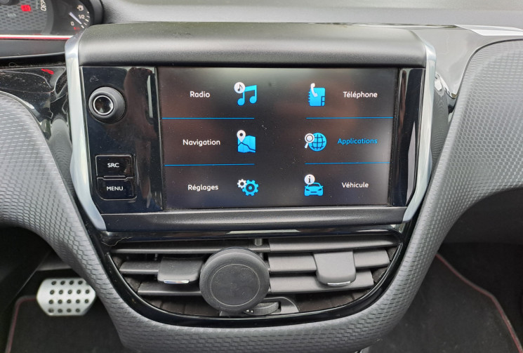 Peugeot 2008 BlueHDi 120 EAT6 GT line Toit pano / android Auto