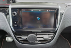 Peugeot 2008 BlueHDi 120 EAT6 GT line Toit pano / android Auto