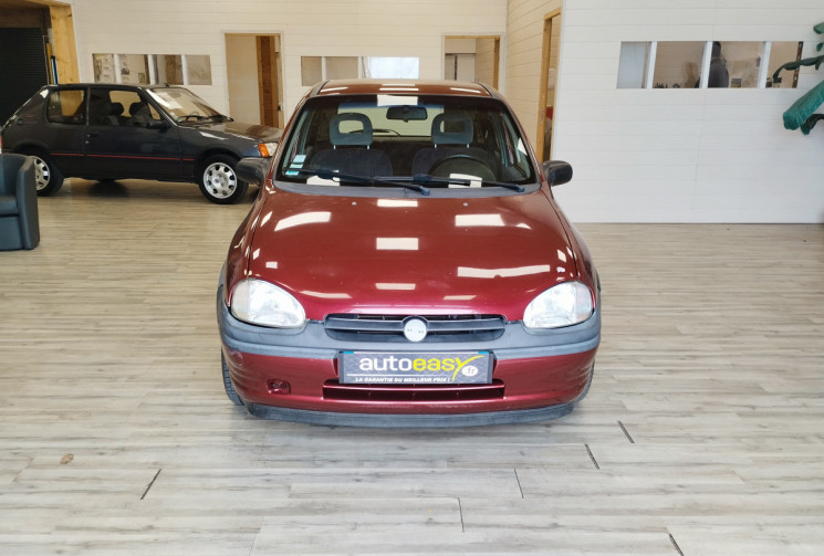 Opel Corsa II 1.4 Viva 5portes * KILOMETRAGE D ORIGINE / SUIVI EN GARAGE *
