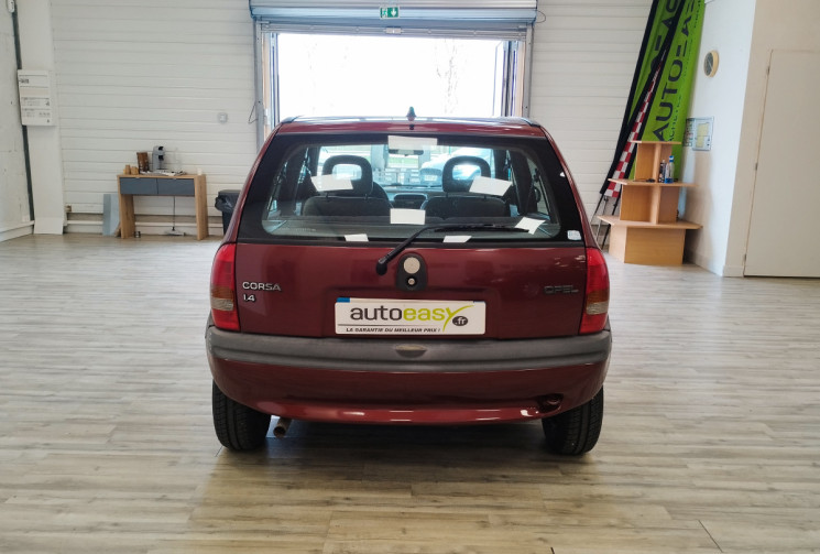 Opel Corsa II 1.4 Viva 5portes * KILOMETRAGE D ORIGINE / SUIVI EN GARAGE *