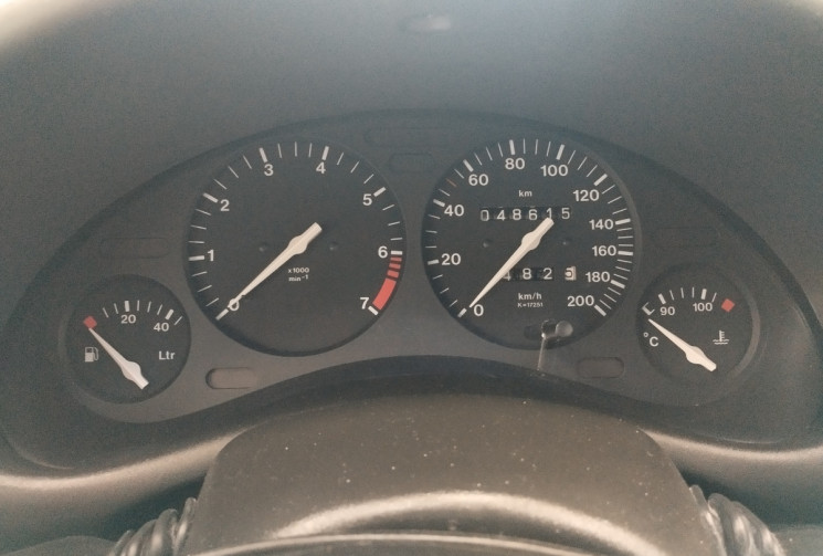 Opel Corsa II 1.4 Viva 5portes * KILOMETRAGE D ORIGINE / SUIVI EN GARAGE *