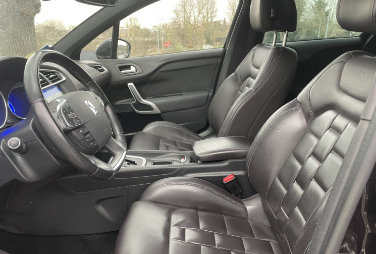 Citroën DS4 2.0 BLUEHDI PRESTIGE 163 / SIEGES CHAUFFANTS & MASSANTS / COURROIE DE DISTRIBUTION OK 
