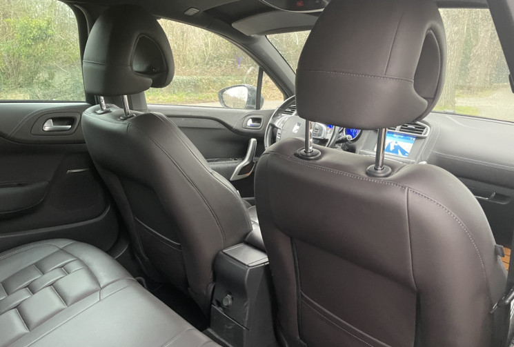 Citroën DS4 2.0 BLUEHDI PRESTIGE 163 / SIEGES CHAUFFANTS & MASSANTS / COURROIE DE DISTRIBUTION OK 