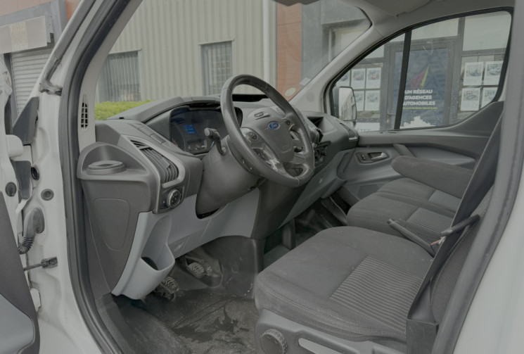Ford Transit Custom L2H1 2.2 TDCi 125 CV
