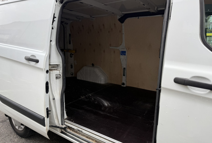 Ford Transit Custom L2H1 2.2 TDCi 125 CV