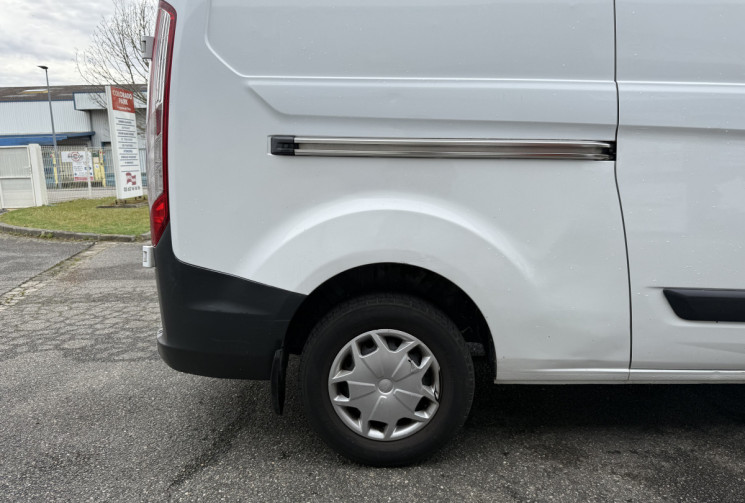 Ford Transit Custom L2H1 2.2 TDCi 125 CV
