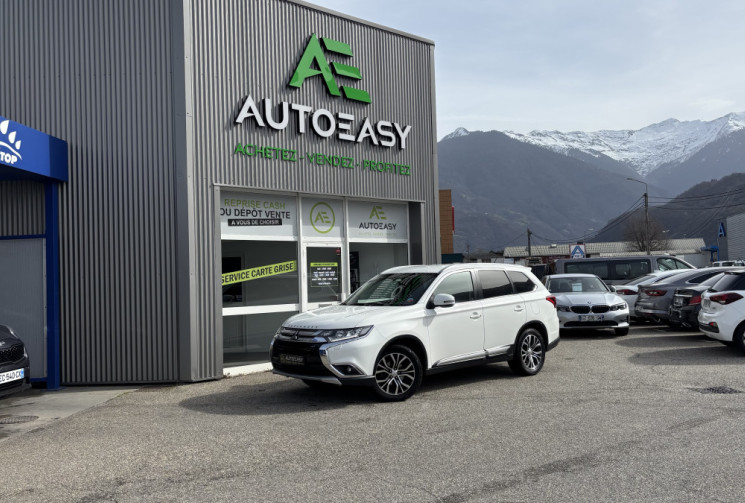 Mitsubishi OUTLANDER MITSUBISHI Outlander 3 2.2 DI-D 16V 4WD 150 cv 7places