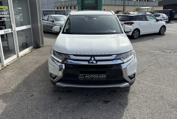 Mitsubishi OUTLANDER MITSUBISHI Outlander 3 2.2 DI-D 16V 4WD 150 cv 7places