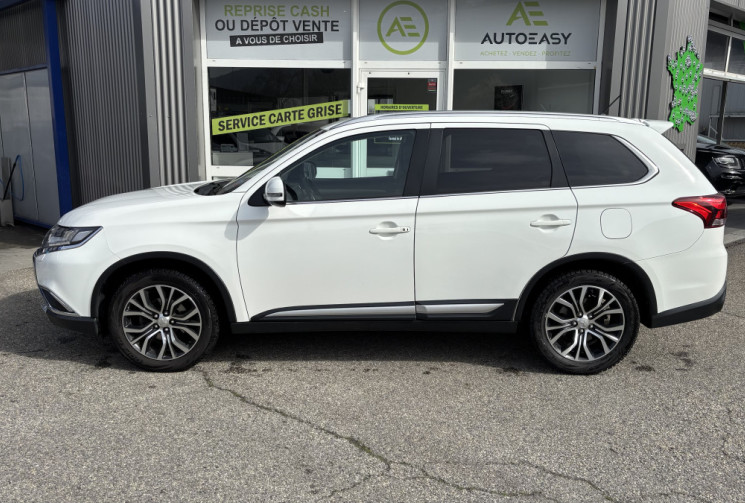 Mitsubishi OUTLANDER MITSUBISHI Outlander 3 2.2 DI-D 16V 4WD 150 cv 7places
