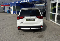 Mitsubishi OUTLANDER MITSUBISHI Outlander 3 2.2 DI-D 16V 4WD 150 cv 7places