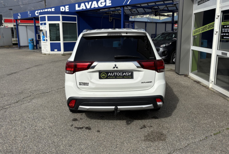 Mitsubishi OUTLANDER MITSUBISHI Outlander 3 2.2 DI-D 16V 4WD 150 cv 7places