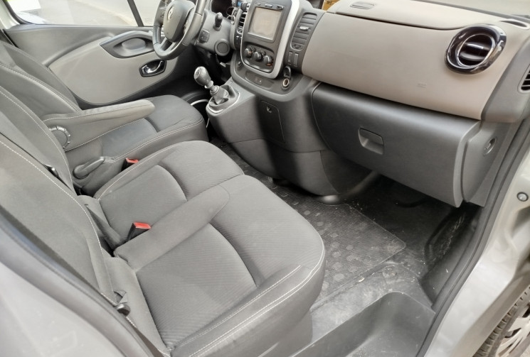 Renault TRAFIC Combi L2 / 1.6 dCi 125 ch intens 9 places