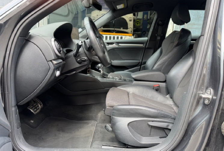 Audi A3 SPORTBACK s-line 2.0 tdi 150 cv stronic origine France / 