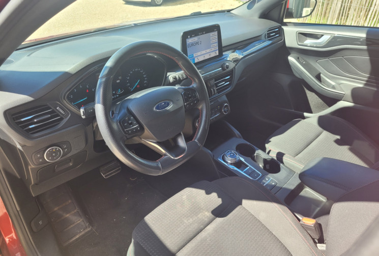 Ford Focus 1.0 ECOBOOST 125 ST LINE - SUIVI COMPLET FORD