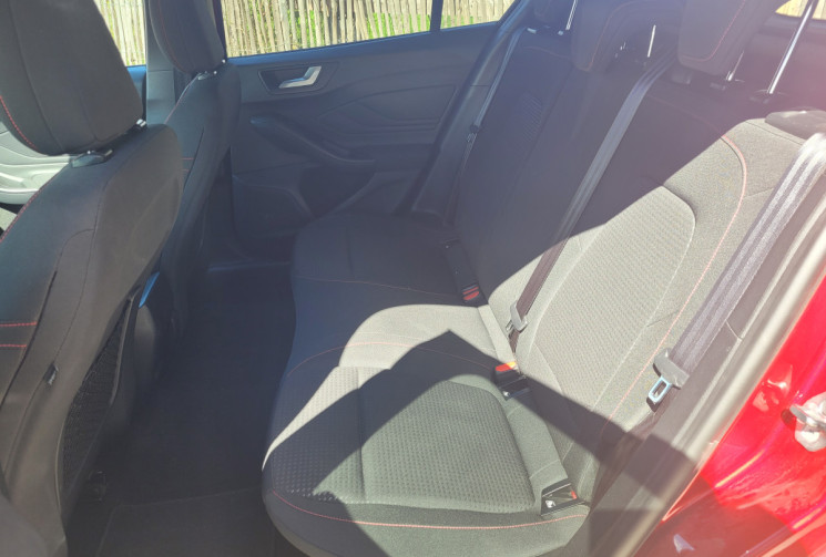 Ford Focus 1.0 ECOBOOST 125 ST LINE - SUIVI COMPLET FORD