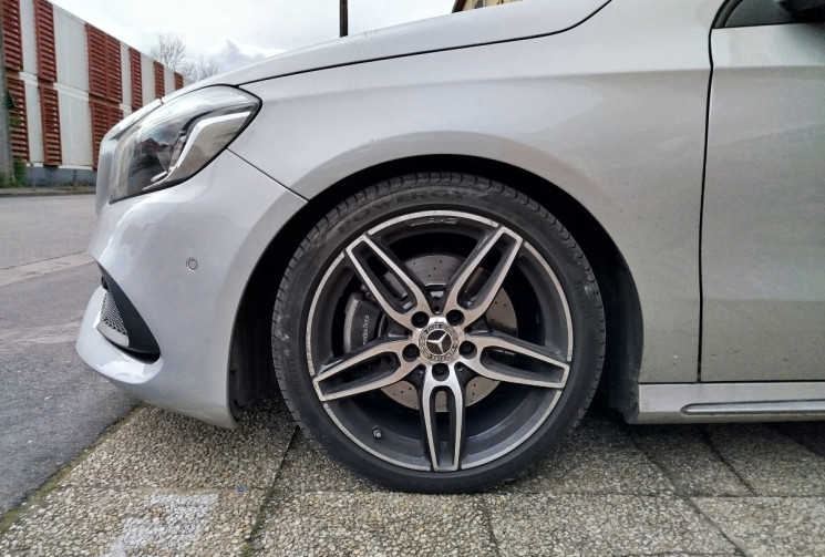 Mercedes Classe A 220 d 7G-DCT 177 ch Fascination AMG / TOIT OUVRANT / SUIVI MERCEDES 
