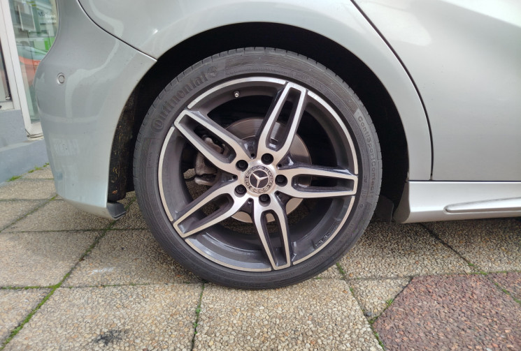 Mercedes Classe A 220 d 7G-DCT 177 ch Fascination AMG / TOIT OUVRANT / SUIVI MERCEDES 