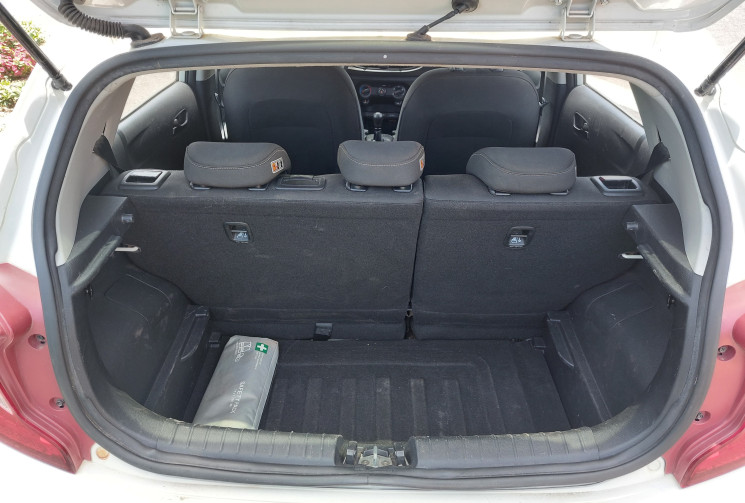 Kia Picanto III Phase 2 Motion 5 portes 1.0 MPi 12V 67 cv première main / chaine de distribution