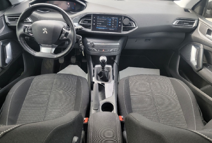 Peugeot 308 SW  II (T9) 130 cv 1.5 BlueHDi active business 