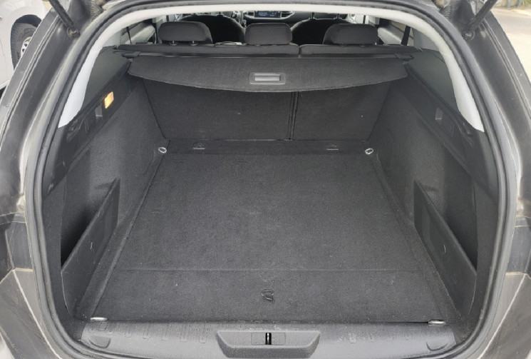 Peugeot 308 SW  II (T9) 130 cv 1.5 BlueHDi active business 