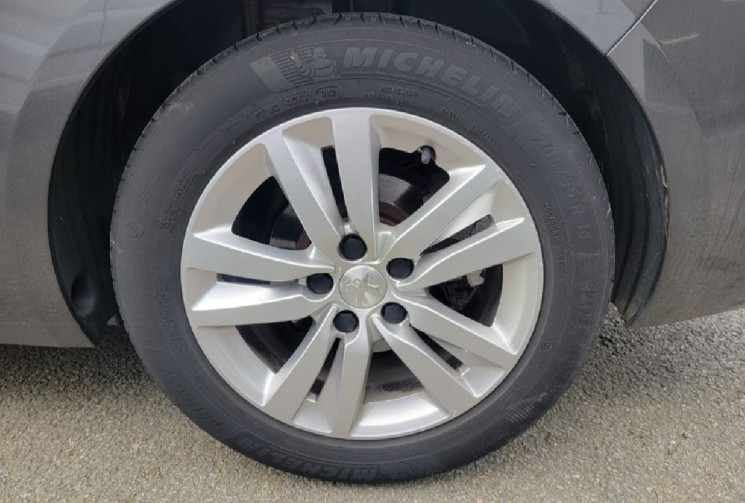 Peugeot 308 SW  II (T9) 130 cv 1.5 BlueHDi active business 