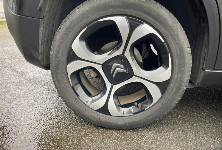 Citroën C3 Aircross SHINE 1.2 THP 110 CV - BON ETAT - COURROIE DE DISTRIBUTION OK - GARANTIE 12 MOIS