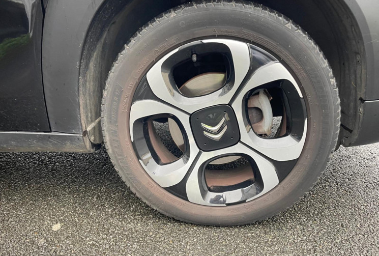 Citroën C3 Aircross SHINE 1.2 THP 110 CV - BON ETAT - COURROIE DE DISTRIBUTION OK - GARANTIE 12 MOIS