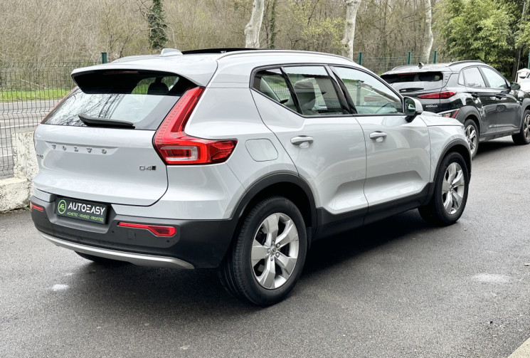 Volvo XC40 2.0 D4 190 AWD Geartronic8 BUSINESS + Toit Pano Ouvrant / 2e Main / Full suivi Volvo