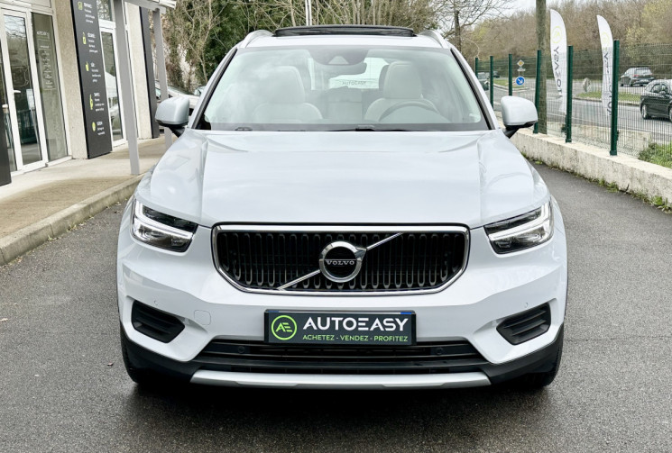 Volvo XC40 2.0 D4 190 AWD Geartronic8 BUSINESS + Toit Pano Ouvrant / 2e Main / Full suivi Volvo