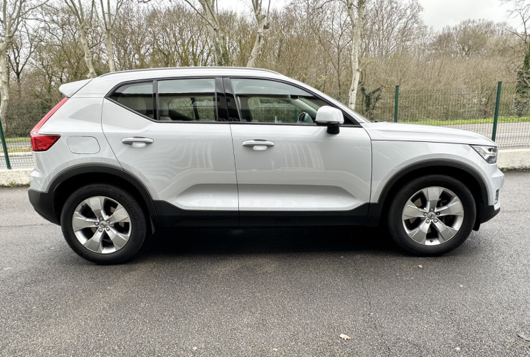 Volvo XC40 2.0 D4 190 AWD Geartronic8 BUSINESS + Toit Pano Ouvrant / 2e Main / Full suivi Volvo