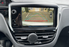 Peugeot 208 1.2 PureTech 110 ch Tech Edition 5p / Entretien complet / Courroie Neuve