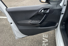 Peugeot 208 1.2 PureTech 110 ch Tech Edition 5p / Entretien complet / Courroie Neuve