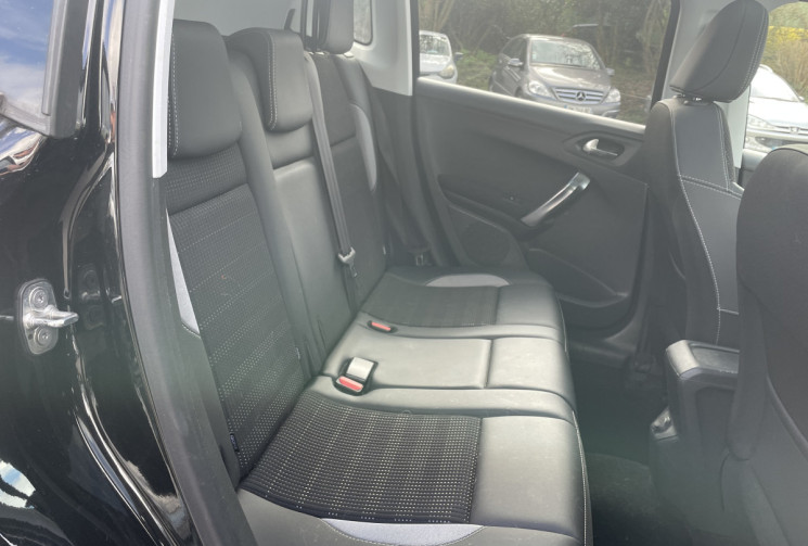 Peugeot 2008 1.2 PureTech 110 ch Allure BVM5