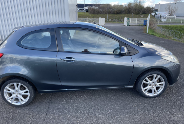 Mazda 2 1.5 i 103 CV  PERFORMANCE